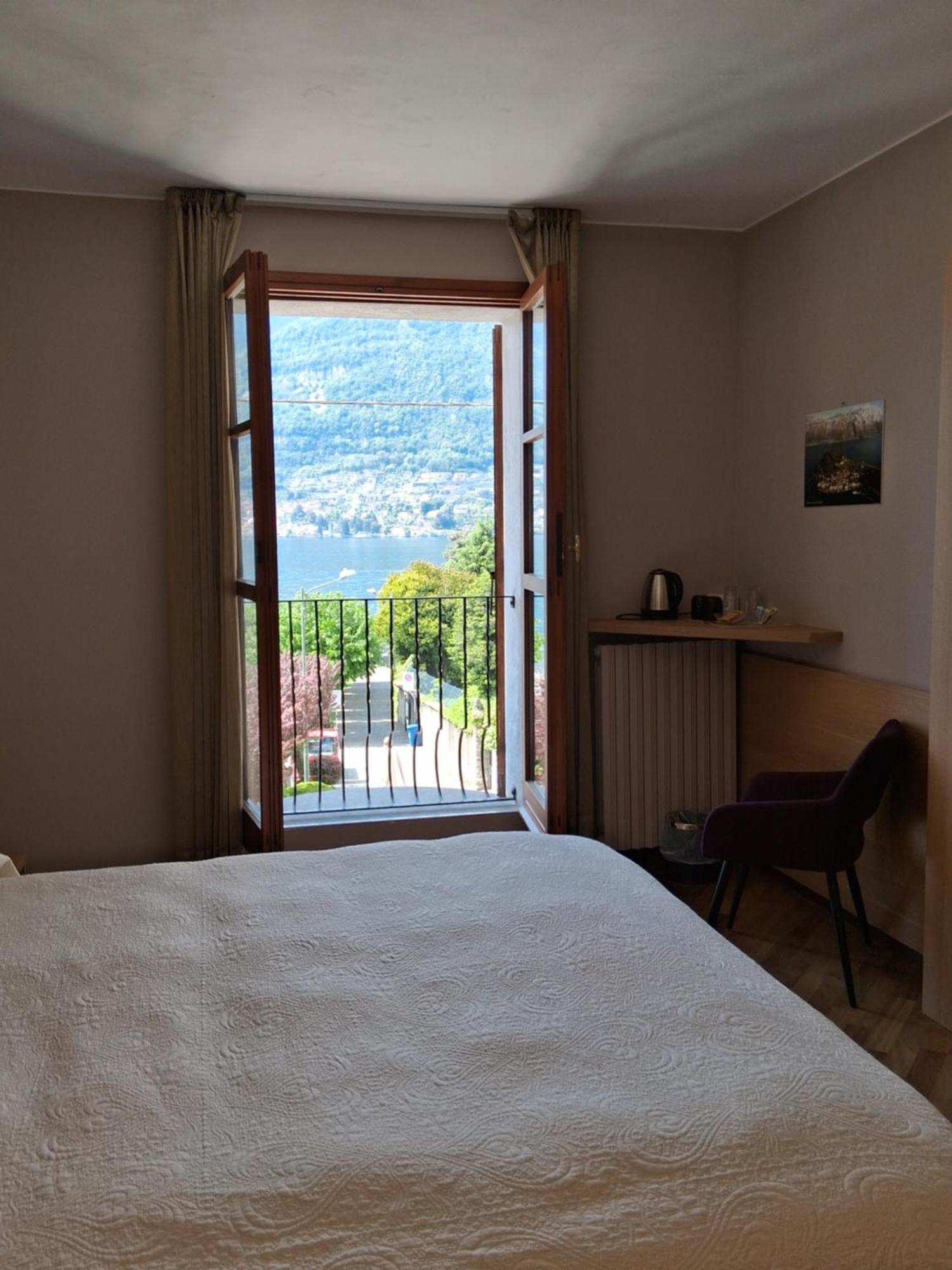 Hotel Ristorante Vapore Faggeto Lario Bagian luar foto