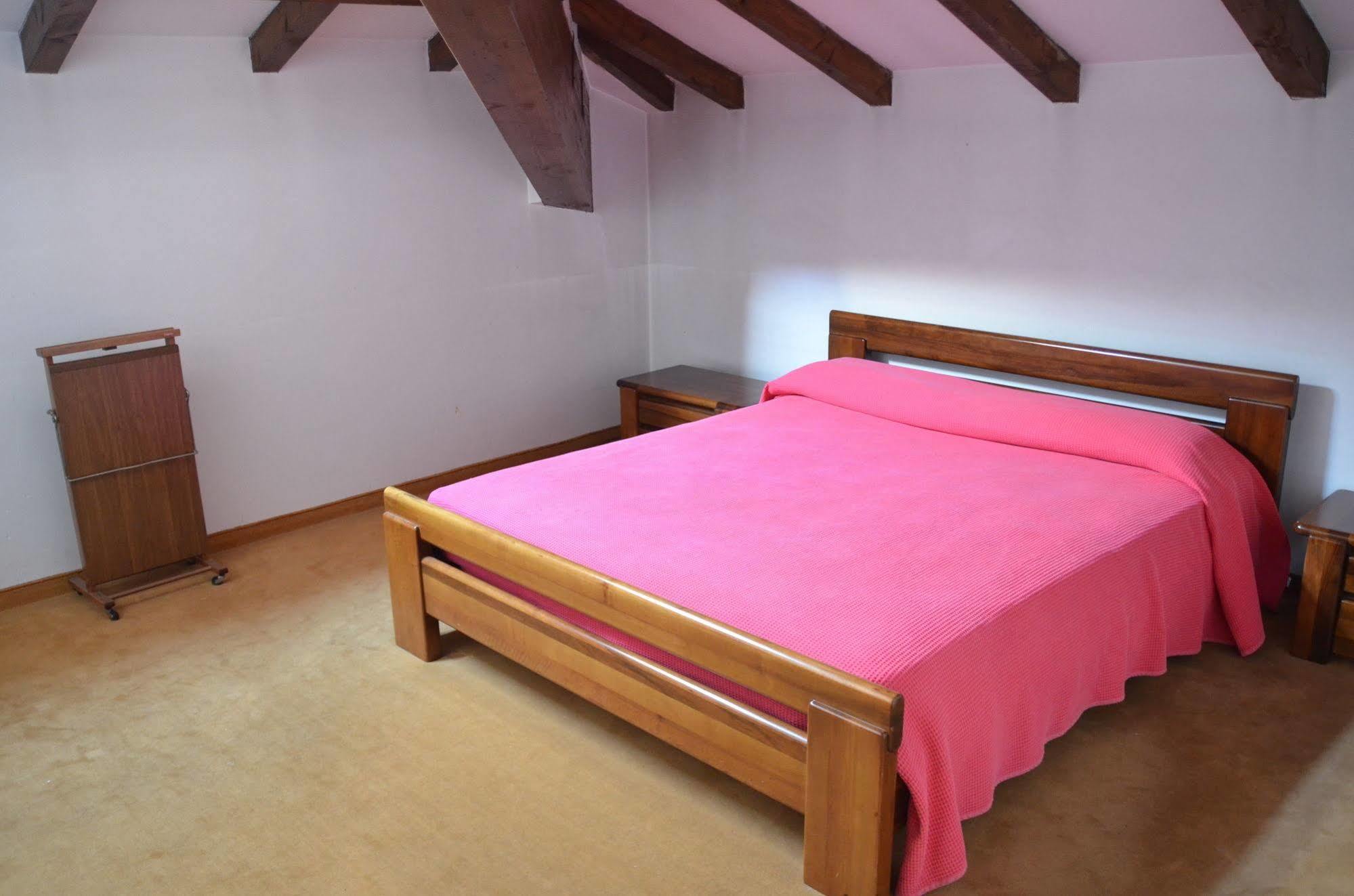 Hotel Ristorante Vapore Faggeto Lario Bagian luar foto